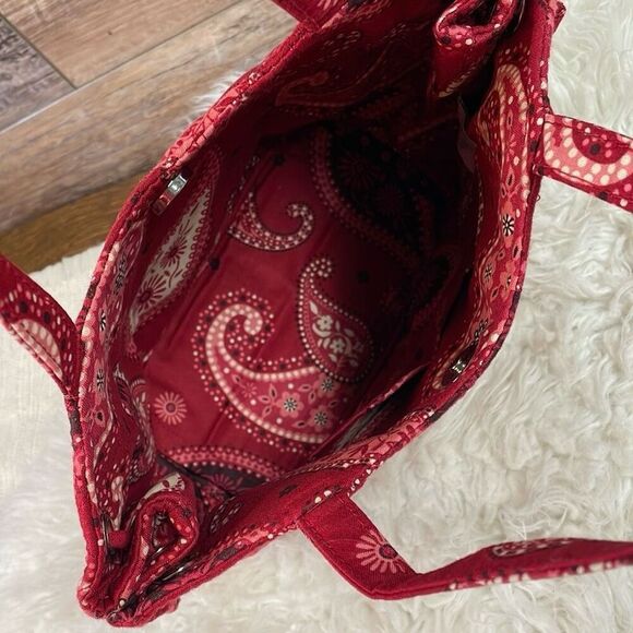 VERA BRADLEY Mesa Red Paisley Sherry Bag Purse Handbag Retired May 2006 Bandana - Picture 7 of 11